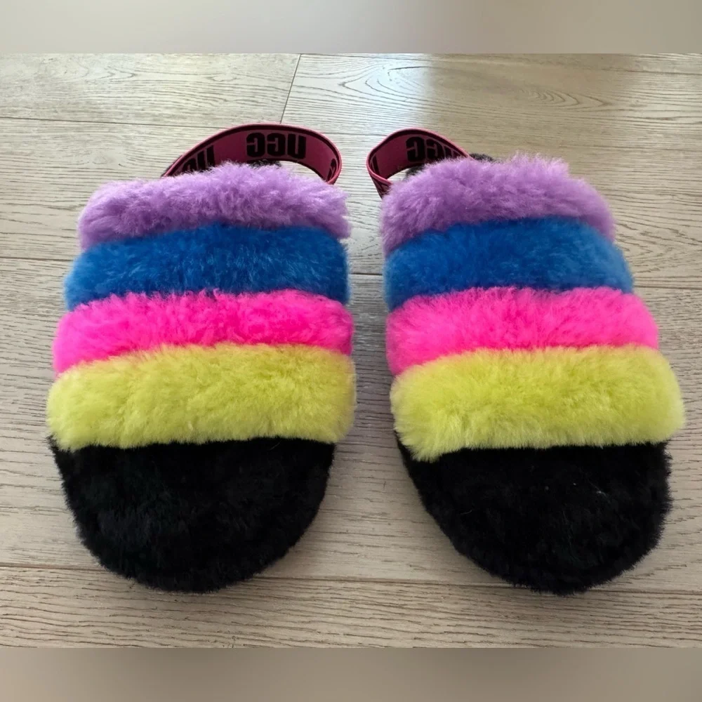 UGG Fluff Yeah Logo Slides size 7